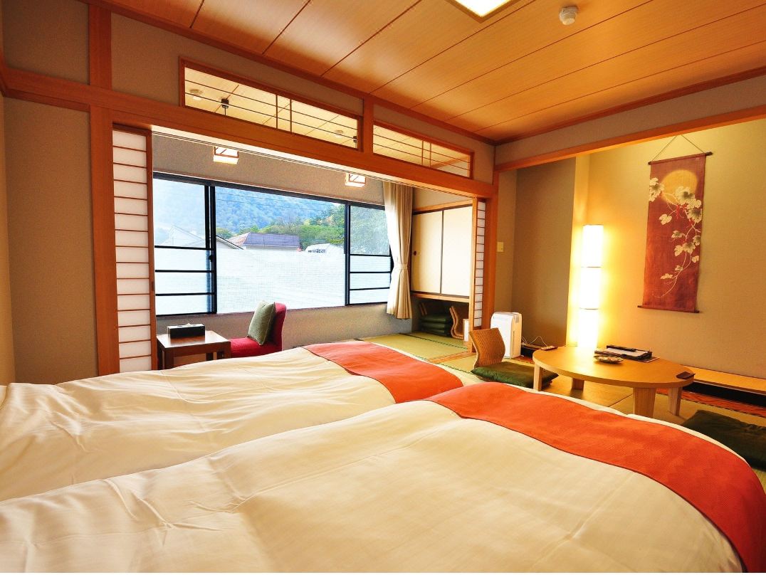 Yumoto Itaya